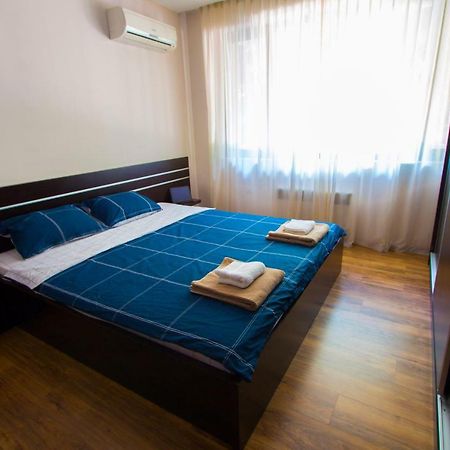 Modern Apartment In The Heart Of วีดิน ภายนอก รูปภาพ