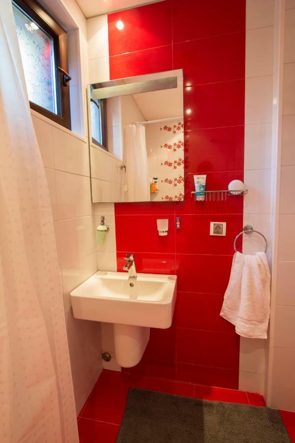 Modern Apartment In The Heart Of วีดิน ภายนอก รูปภาพ