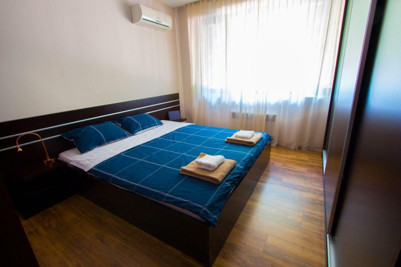 Modern Apartment In The Heart Of วีดิน ภายนอก รูปภาพ
